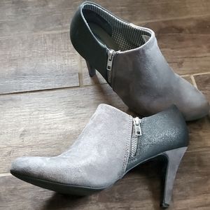 Gray and silver glitter heeled boots women's sz 8 1/2